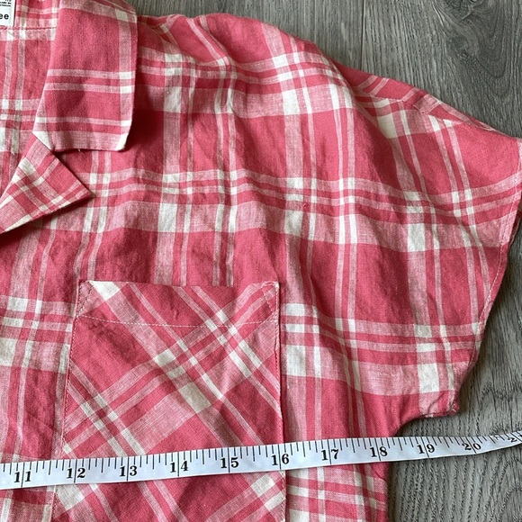 Wilfred Free from Aritzia Pink & white Plaid Camp Shirt. - Picture 5 of 6